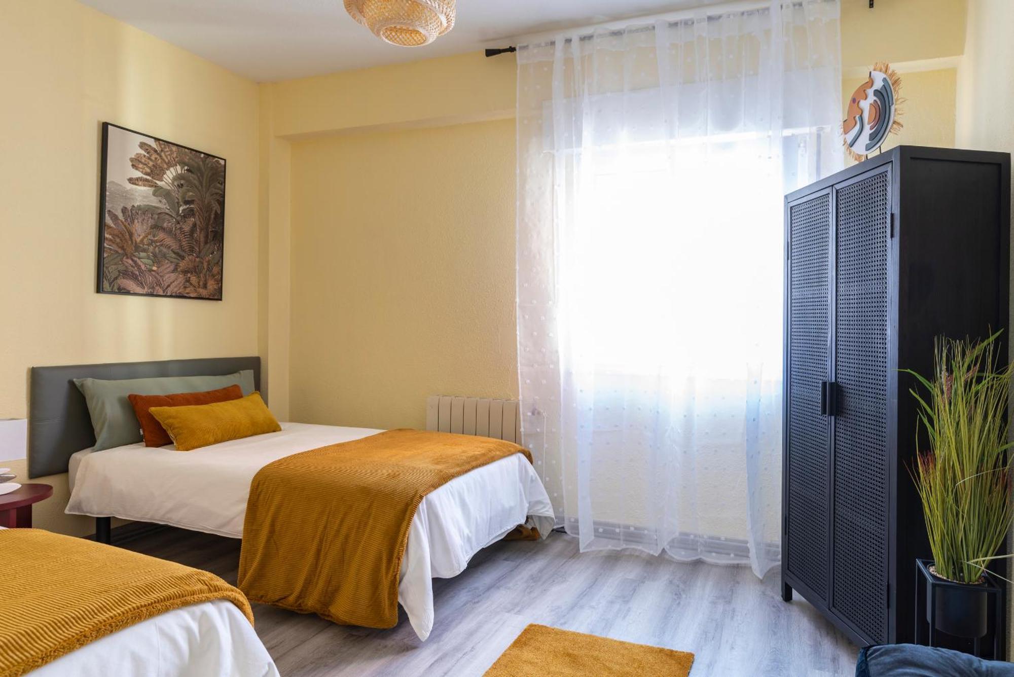 Apartamento Cerca Estaciones 桑坦德 外观 照片